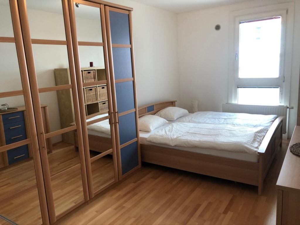 Bright Apartment With A Free Parking Garage @ Wienerberg Екстер'єр фото